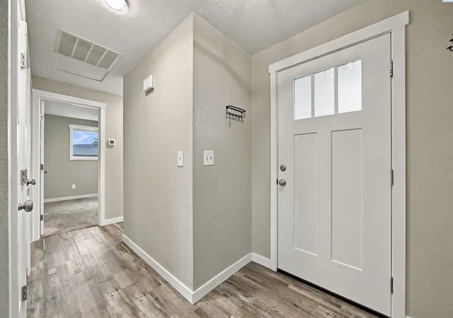 Photo 4 of Single family home for sale at 2705 S Quincy, Kennewick, WA 99337 | MLS# PAC297459 | Listing updated on 2026-10-29