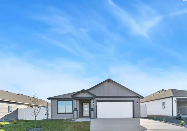 Single family home for sale at 5808 Redtail Dr, Pasco, WA 99301 | MLS# PAC297460