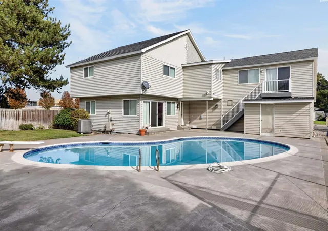 Photo 1 of Single family home for sale at 2541 Granada Ct, Richland, WA 99354 | MLS# PAC297461 | Listing updated on 2026-10-29