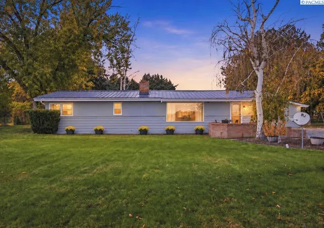Photo 1 of Single family home for sale at 93402 N Harrington Rd, West Richland, WA 99353 | MLS# PAC297465 | Listing updated on 2026-10-29