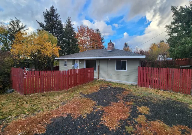 Photo 1 of Single family home for sale at 630 Nw Cleveland, Pullman, WA 99163 | MLS# PAC297466 | Listing updated on 2026-10-28