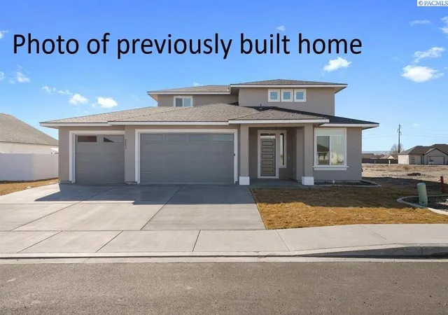 Single family home for sale at 8814 Dean Dr, Pasco, WA 99301 | MLS# PAC297479