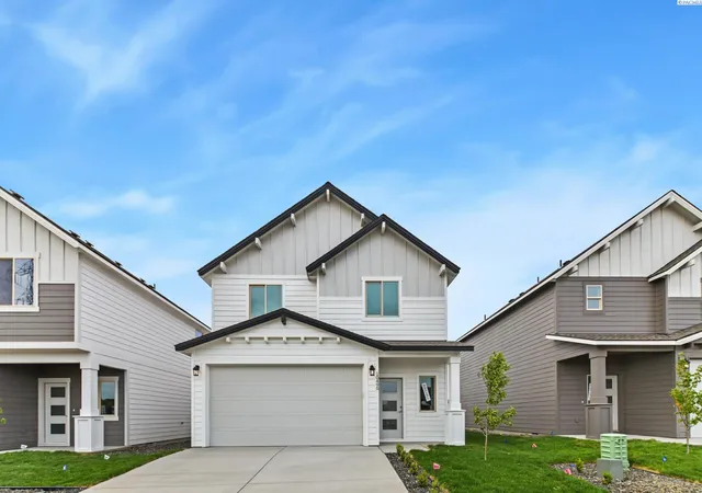 1st image of 10490 Clearwater Dr, Kennewick, WA 99336 | MLS# 293083