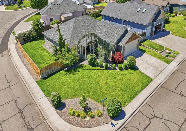 1st image of 4143 Cobblestone Court, Richland, WA 99352 | MLS# 294002