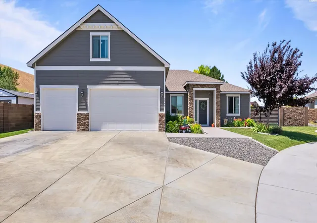 Homes for sale in West Richland, WA | 3547 Curtis Dr, West Richland, WA 99353 | MLS# 293948