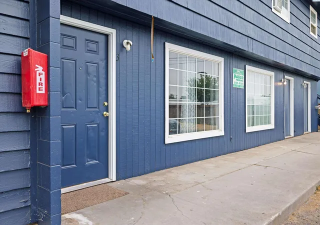 3rd image of 4110 W Kennewick Ave, Kennewick, WA 99336 | MLS# 292164