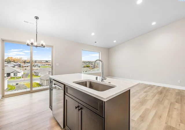 Photo 3 of Single family home for sale at 6557 W 29th Court, Kennewick, WA 99338 | MLS# 294275 | Listing updated on 2026-09-14