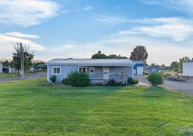 Homes for sale in Kennewick, WA | 44104 S Morton Rd, Kennewick, WA 99337 | MLS# 294064