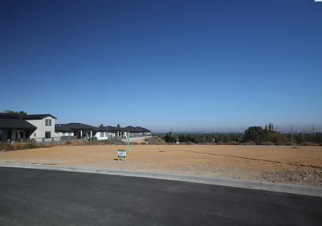 3rd image of Lot 1 W 56Th Ave, Kennewick, WA 99336 | MLS# 288759