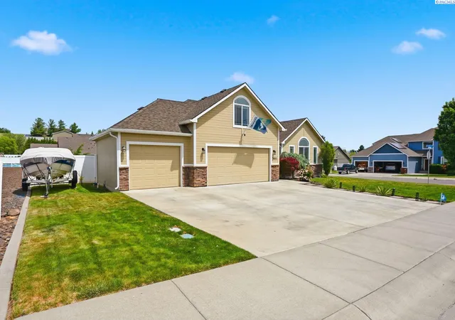 Homes for sale in Yakima, WA | 7601 W Washington Avenue, Yakima, WA 98903 | MLS# 294260