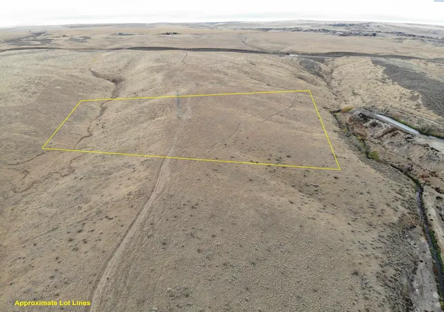 Photo 2 of Sale Pending at 8599 Bob Olson Pkwy, Kennewick, WA 99338 | MLS# 257535 | Listing updated on 2026-07-27