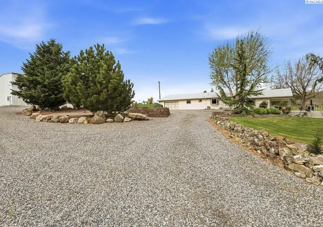 4th image of 3114 E Highland Extension Rd, Benton City, WA 99320 | MLS# 294270