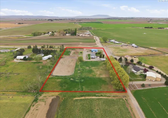3rd image of 201 Clover Ln, Pasco, WA 99301 | MLS# 292179