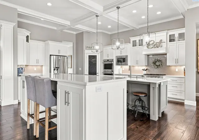 Photo 3 of Single family home for sale at 72305 E Reata Rd, Kennewick, WA 99338 | MLS# 295946 | Listing updated on 2026-09-17