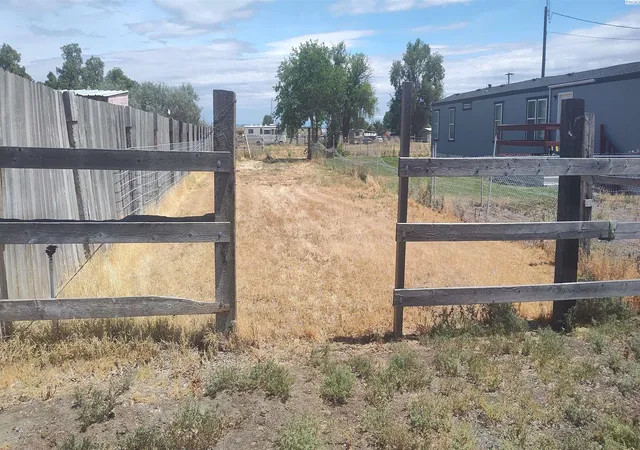 3rd image of 3005 1987 Pr Se, Kennewick, WA 99337 | MLS# 294269
