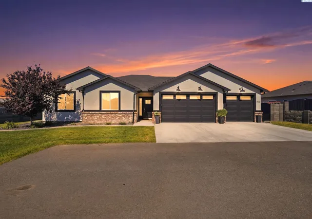 Homes for sale in Pasco, WA | 708 Road 57 Ct, Pasco, WA 99301 | MLS# 294071