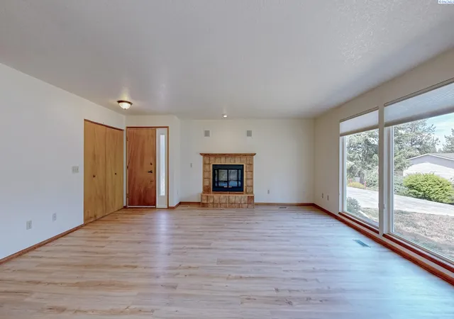Homes for sale in Pullman, WA | 1165 Sw Wadleigh Dr, Pullman, WA 99163 | MLS# 294254