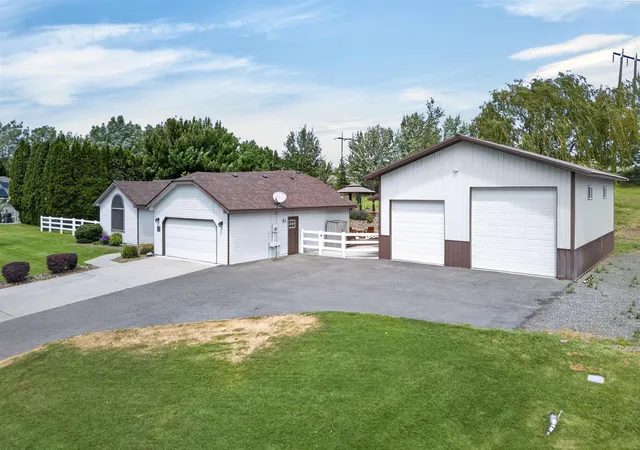 Homes for sale in West Richland, WA | 4502 Canter St, West Richland, WA 99353 | MLS# 294306