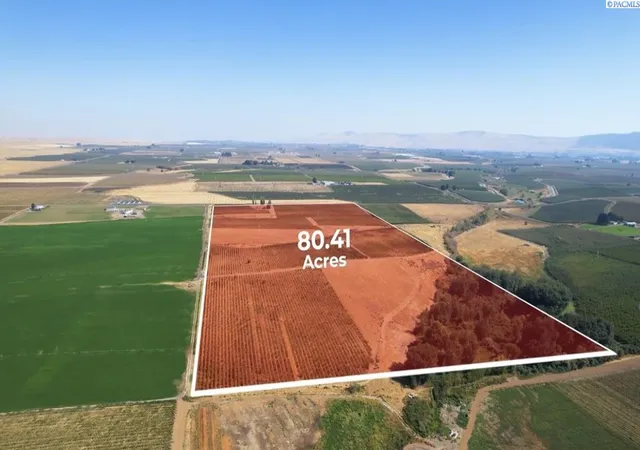 4th image of 58802 N Hinzerling Rd, Prosser, WA 99350 | MLS# 287845