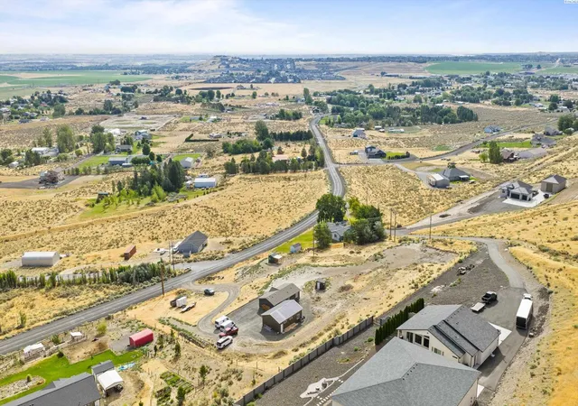 Homes for sale in Benton City, WA | 36005 E Red Mountain Rd, Benton City, WA 99320 | MLS# 294543