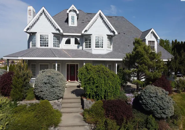1st image of 1102 Appaloosa Way, Richland, WA 99352 | MLS# 292356
