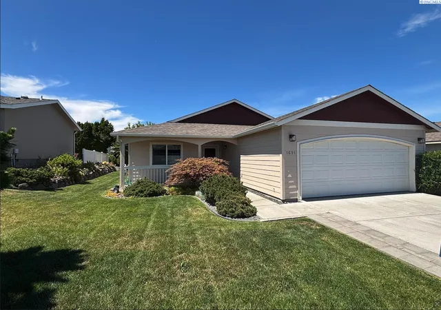 Homes for sale in Richland, WA | 1691 Cactus Loop, Richland, WA 99352 | MLS# 291088
