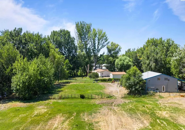 32nd image of 1101 Babs Ave, Benton City, WA 99320 | MLS# 294608
