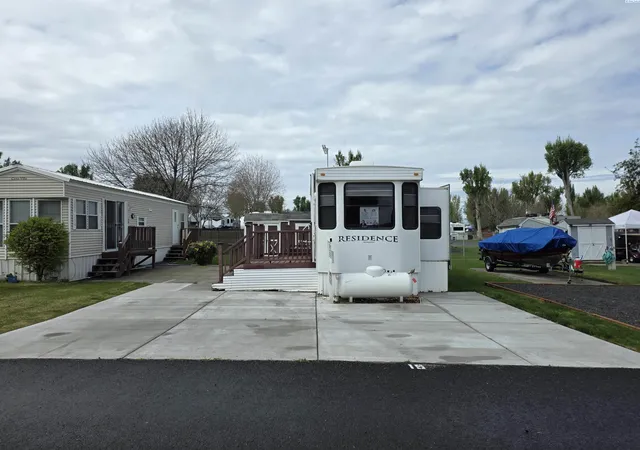 Photo 3 of Manufactured home for sale at 7037 E Hwy 262, Othello, WA 99344 | MLS# 292025 | Listing updated on 2026-09-13