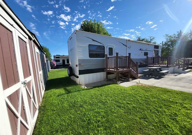 4th image of 7037 E Hwy 262 #19, Othello, WA 99334 | MLS# 292025