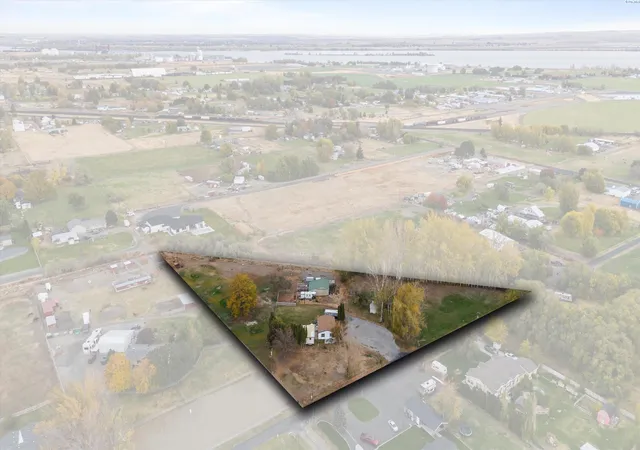 2nd image of 225606 E Walter Pr Se, Kennewick, WA 99337 | MLS# 293963