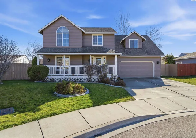 Homes for sale in Kennewick, WA | 1615 W 24th Pl, Kennewick, WA 99337 | MLS# 290958