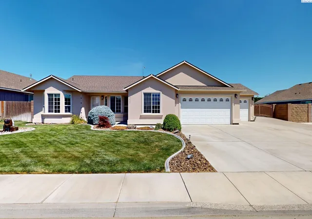 1st image of 5407 Jefferson Dr, Pasco, WA 99301 | MLS# 294084