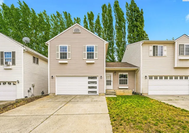 Homes for sale in Pullman, WA | 333 Nw Parr Dr, Pullman, WA 99163 | MLS# 294511