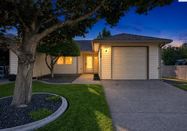 Photo 1 of Single family home for sale at 3212 S Huntington St, Kennewick, WA 99337 | MLS# 295723 | Listing updated on 2026-09-14