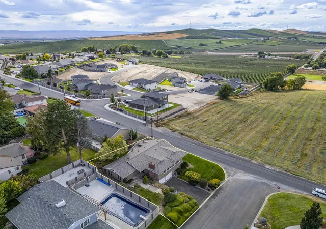 image of 1235 Cherry Ave, Sunnyside, WA 98944 | MLS# 287908