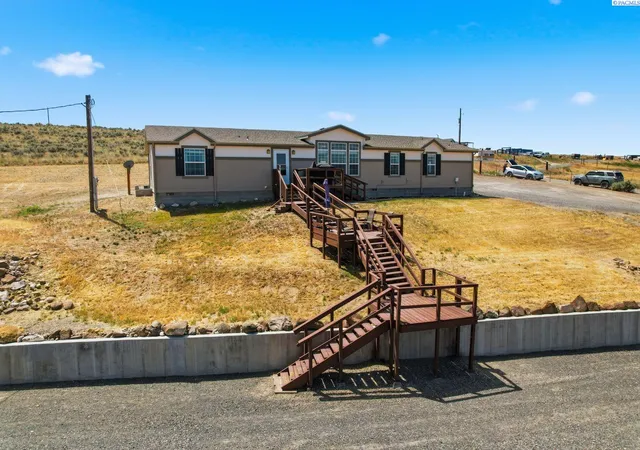 Homes for sale in Yakima, WA | 271 Paint Horse Road, Yakima, WA 98901 | MLS# 294263