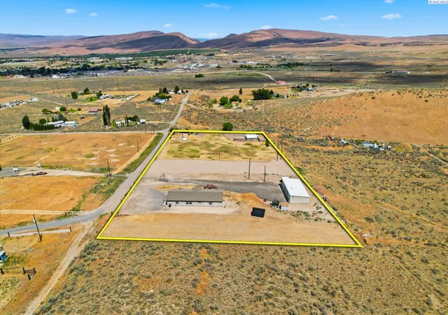 Homes for sale in Yakima, WA | 271 Paint Horse Road, Yakima, WA 98901 | MLS# 294263