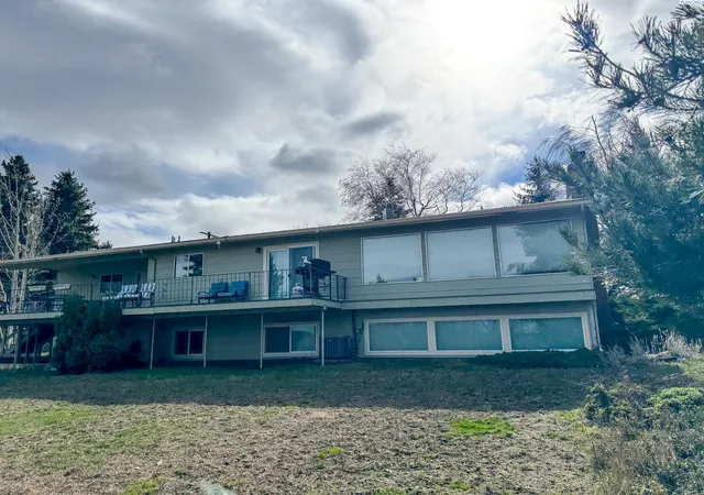 1st image of 703 College St, Colton, WA 99113 | MLS# 293653
