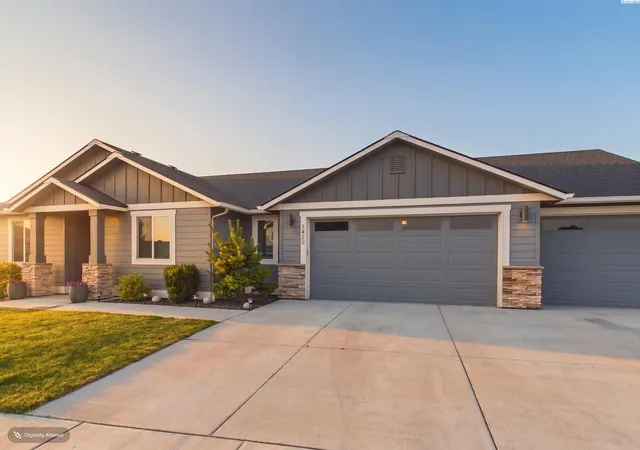Photo 1 of Single family home for sale at 3429 S Mckinley St, Kennewick, WA 99338 | MLS# 294299 | Listing updated on 2026-09-17
