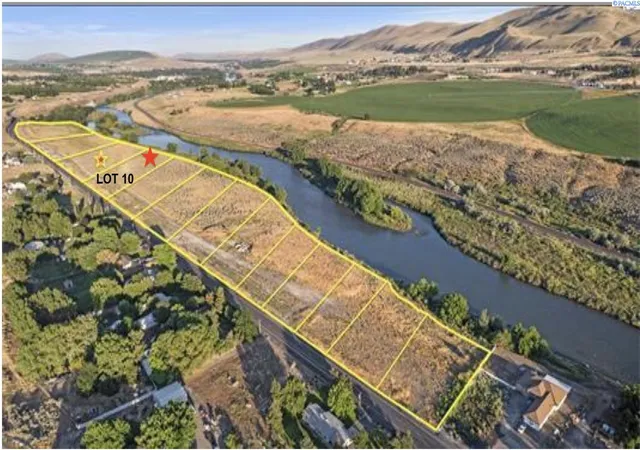 1st image of 16055 W Old Inland Empire Hwy, Benton City, WA 99320 | MLS# 294220