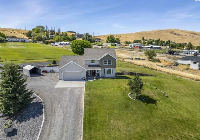 Homes for sale in Benton City, WA | 504 W Wagon Wheel Pr Nw, Benton City, WA 99320 | MLS# 294143