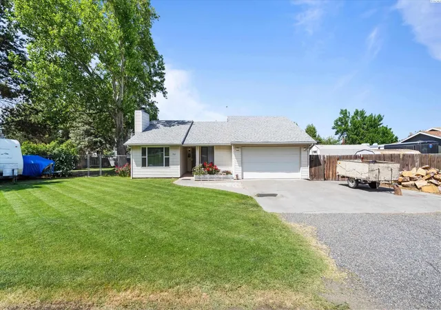 Homes for sale in Kennewick, WA | 7312 W 9th Pl, Kennewick, WA 99336 | MLS# 293150