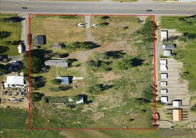 2nd image of 2723 Van Giesen, Richland, WA 99354 | MLS# 292735