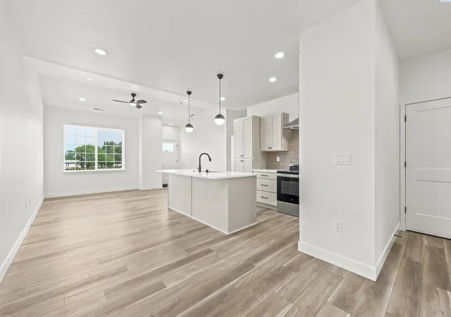 4th image of 4460 Conifer St, West Richland, WA 99353 | MLS# 293971