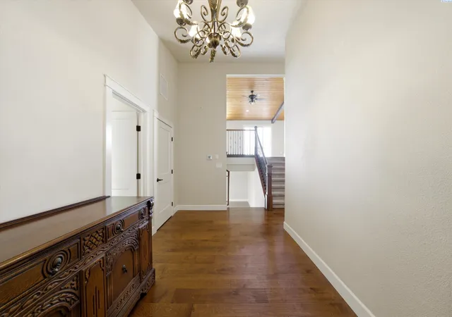 3rd image of 2033 Trevino Ct, Richland, WA 99352 | MLS# 292408