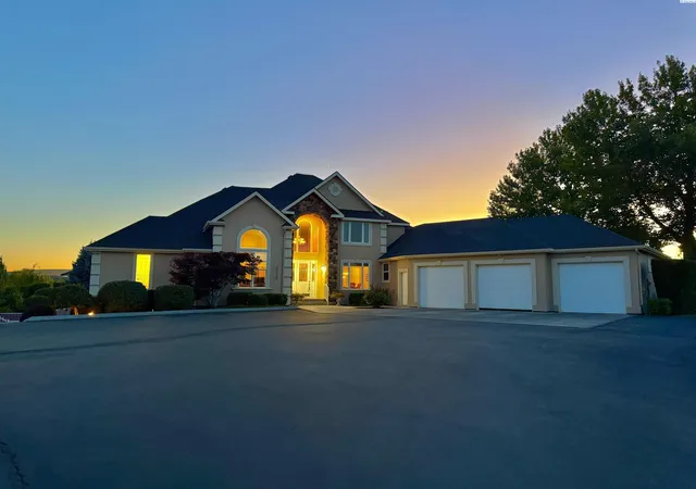 2nd image of 22010 S Verbena St, Kennewick, WA 99337 | MLS# 294605