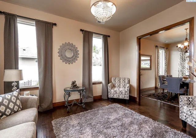 3rd image of 1633 Meadow Hills Dr, Richland, WA 99352 | MLS# 291812
