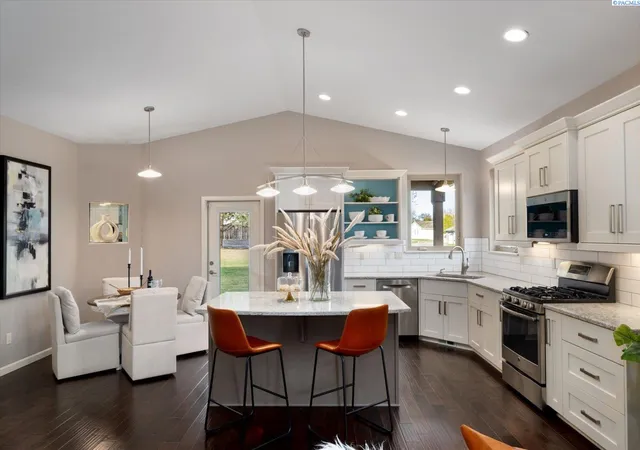 Photo 3 of Condo for sale at 3121 West 30th, Kennewick, WA 99337 | MLS# 294701 | Listing updated on 2026-09-17