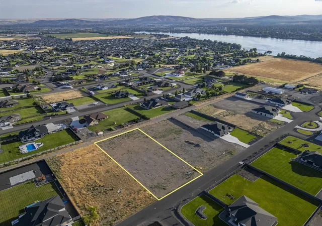 2nd image of 11702 Cordon Crest Court, Pasco, WA 99301 | MLS# 286322