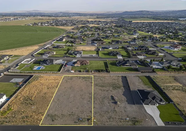 3rd image of 11702 Cordon Crest Court, Pasco, WA 99301 | MLS# 286322